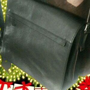 ARTISAN Black Genuine Leather Messenger Bag, 12" x 4" x 17"
